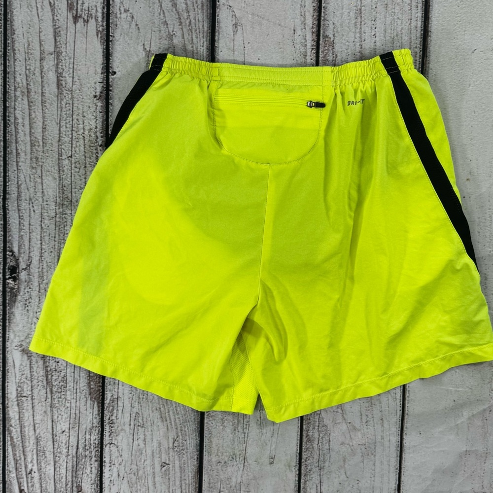Nike Dri-FIT Men’s Large Neon Yellow Running Shorts Zipper Pocket - Picture 2 of 10